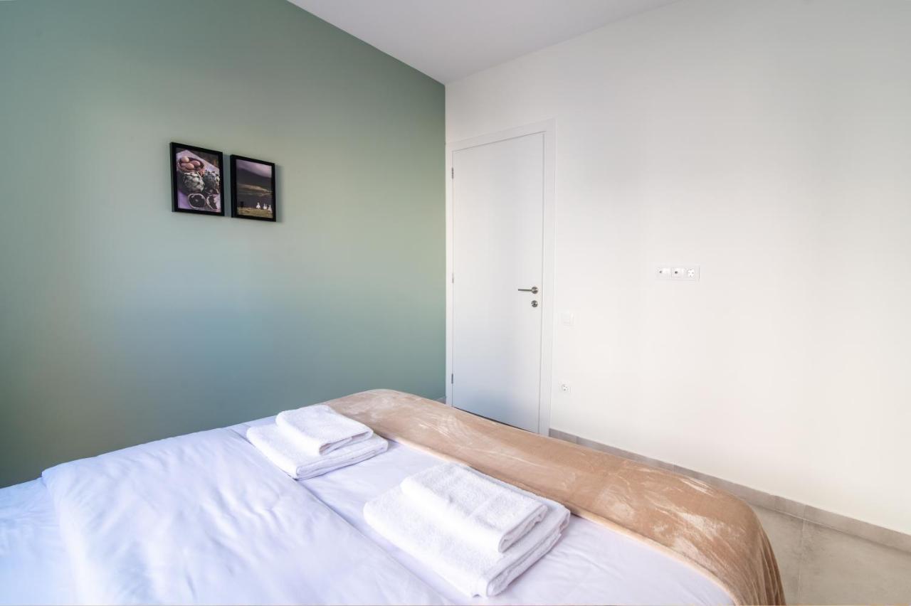Stunning 2-Bedrooms Apartment In The Heart Of Aten Exteriör bild