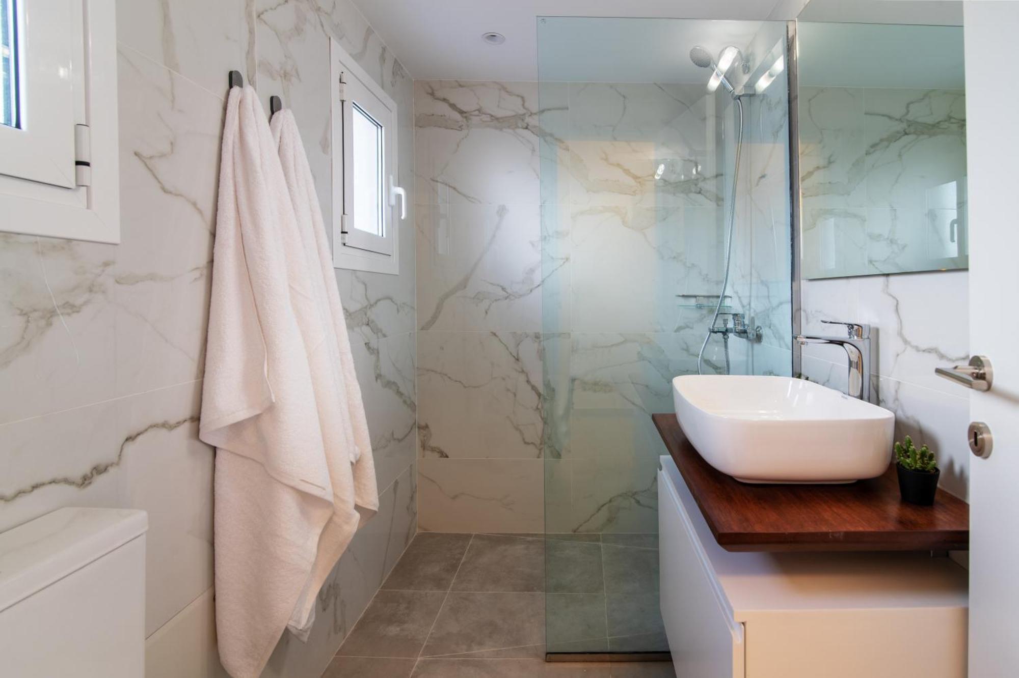 Stunning 2-Bedrooms Apartment In The Heart Of Aten Exteriör bild